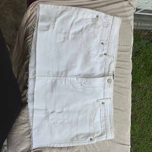 Blue jean Levi’s mini skirt